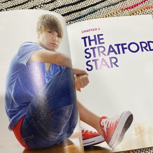 Official Justin Bieber Book, First  Step To Forever: my Story - Picture 8 of 8